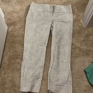 Express Design Studio capris